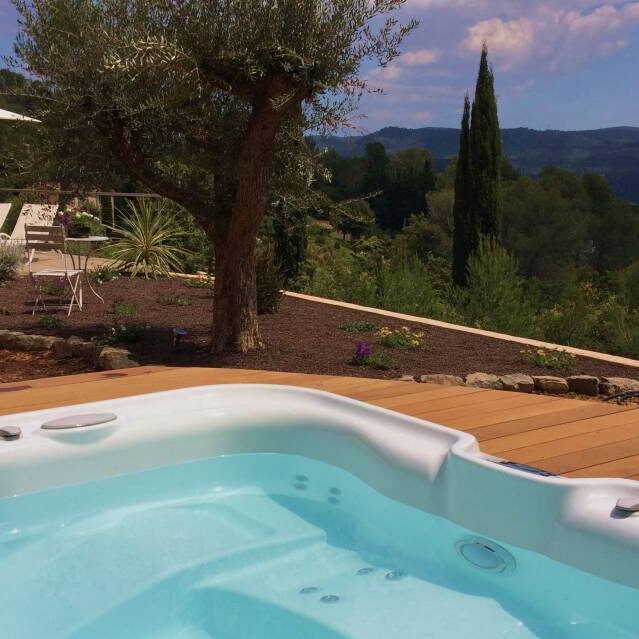 Aménagement d’un spa dans une propriété à Méounes dans le Var