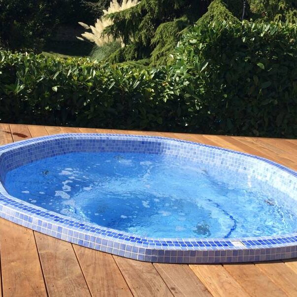 Design extérieur d’un spa à Vence dans le Var