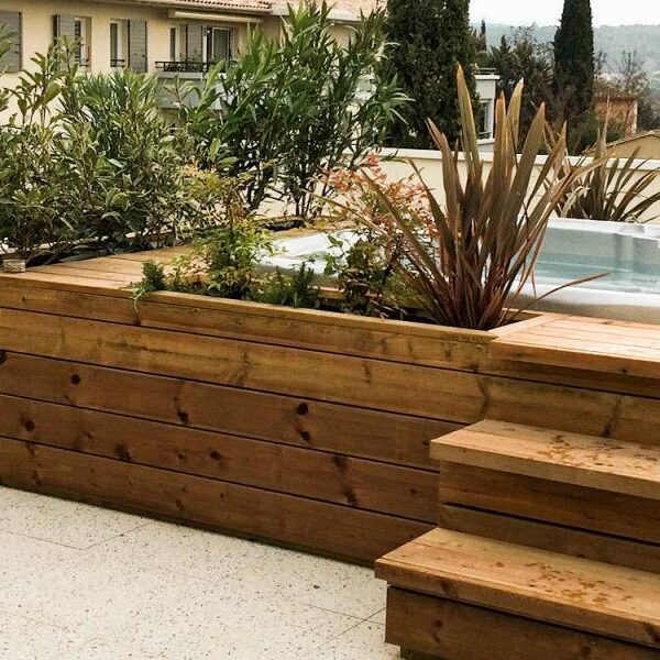 Aménagement d'une terrasse avec spa - Aix en Provence