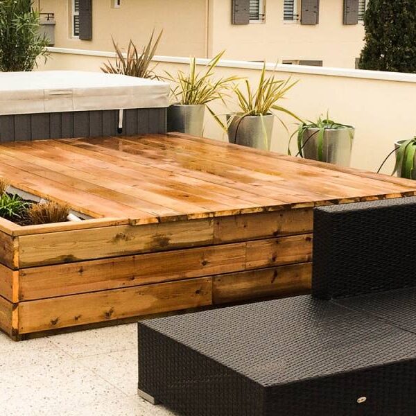 Création et aménagement d'une terrasse avec spa - Aix en Provence