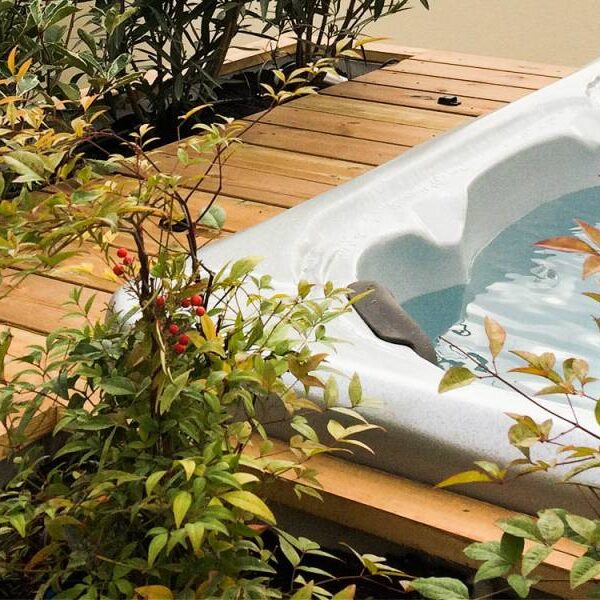 Création et aménagement d'une terrasse avec spa - Aix en Provence