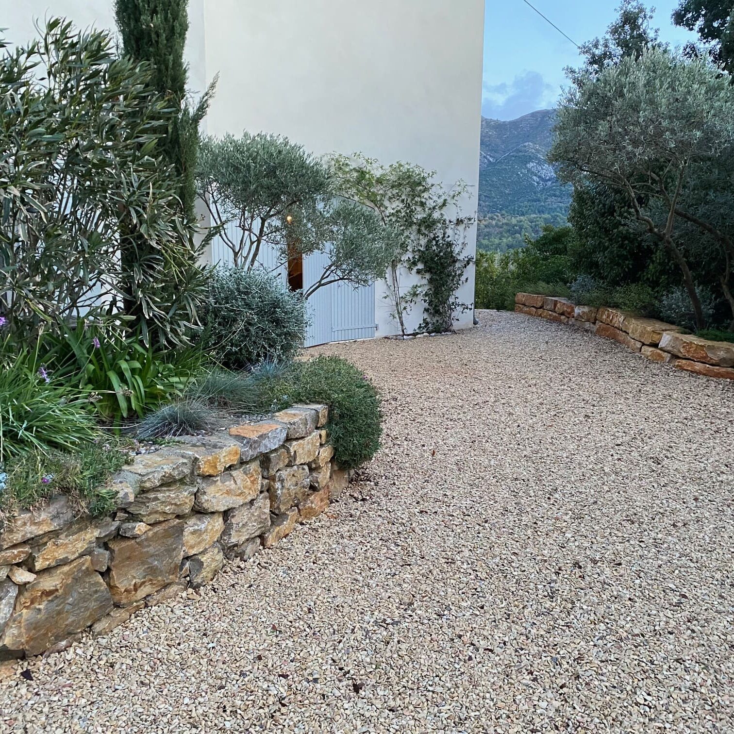 Création jardin belvédère de la Sainte Victoire