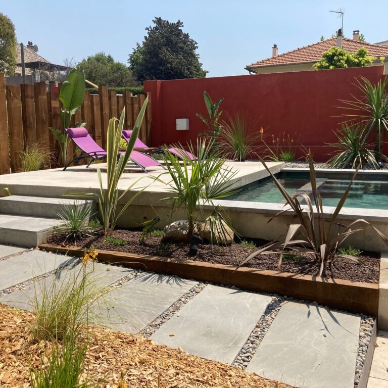 Aménagement d’un jardin – Hôtel particulier Bd Michelet à Marseille Aménagement d'un jardin - Hôtel particulier Bd Michelet à Marseille