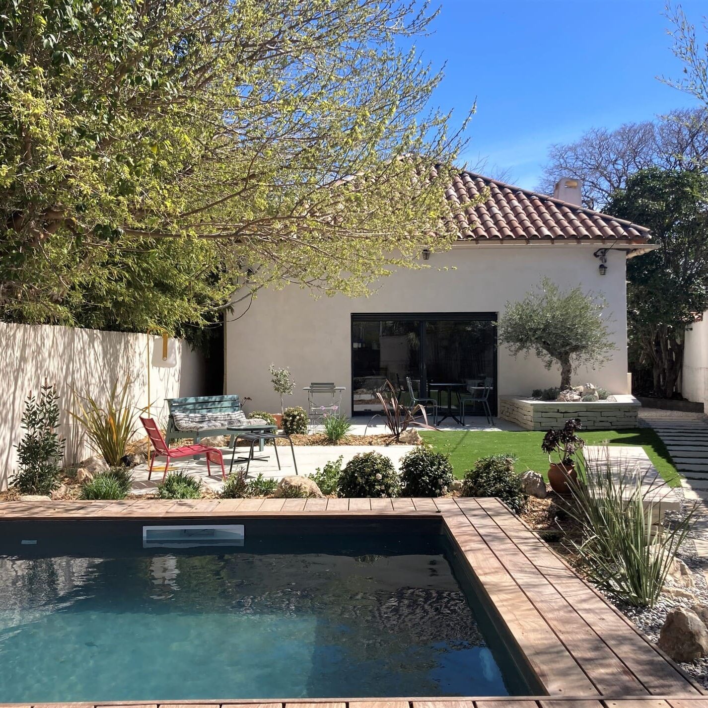 Conception d'un jardin de ville à Marseille dans le 8ème