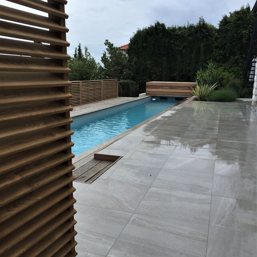 La piscine couloir de nage sur les hauteurs de Villefranche sur Mer