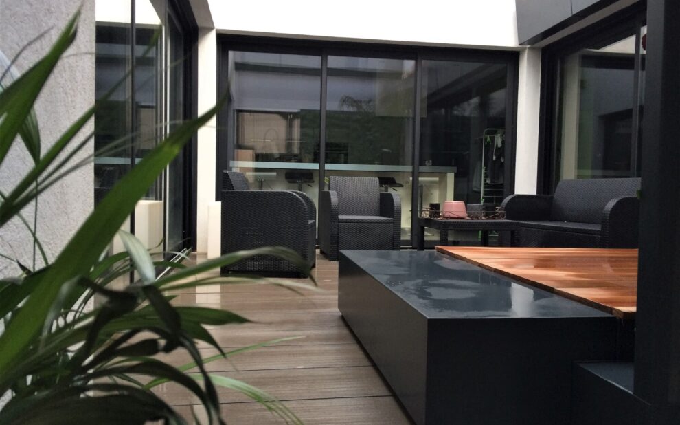 Aménagement du patio d'un loft à La Seyne sur Mer en Provence