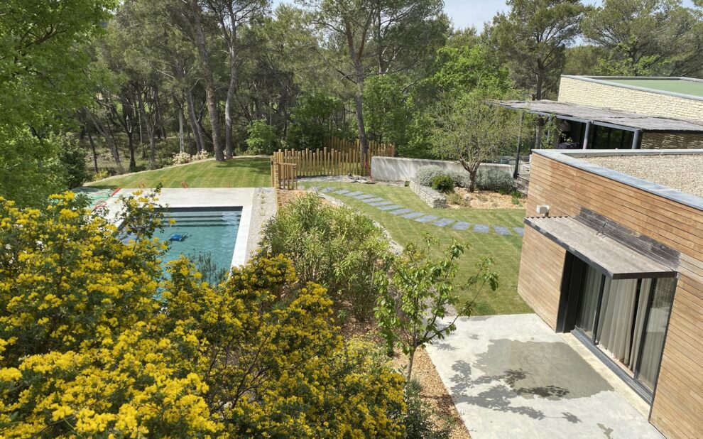 Jardin méditerranéen contemporain dans le Luberon - Bao Garden
