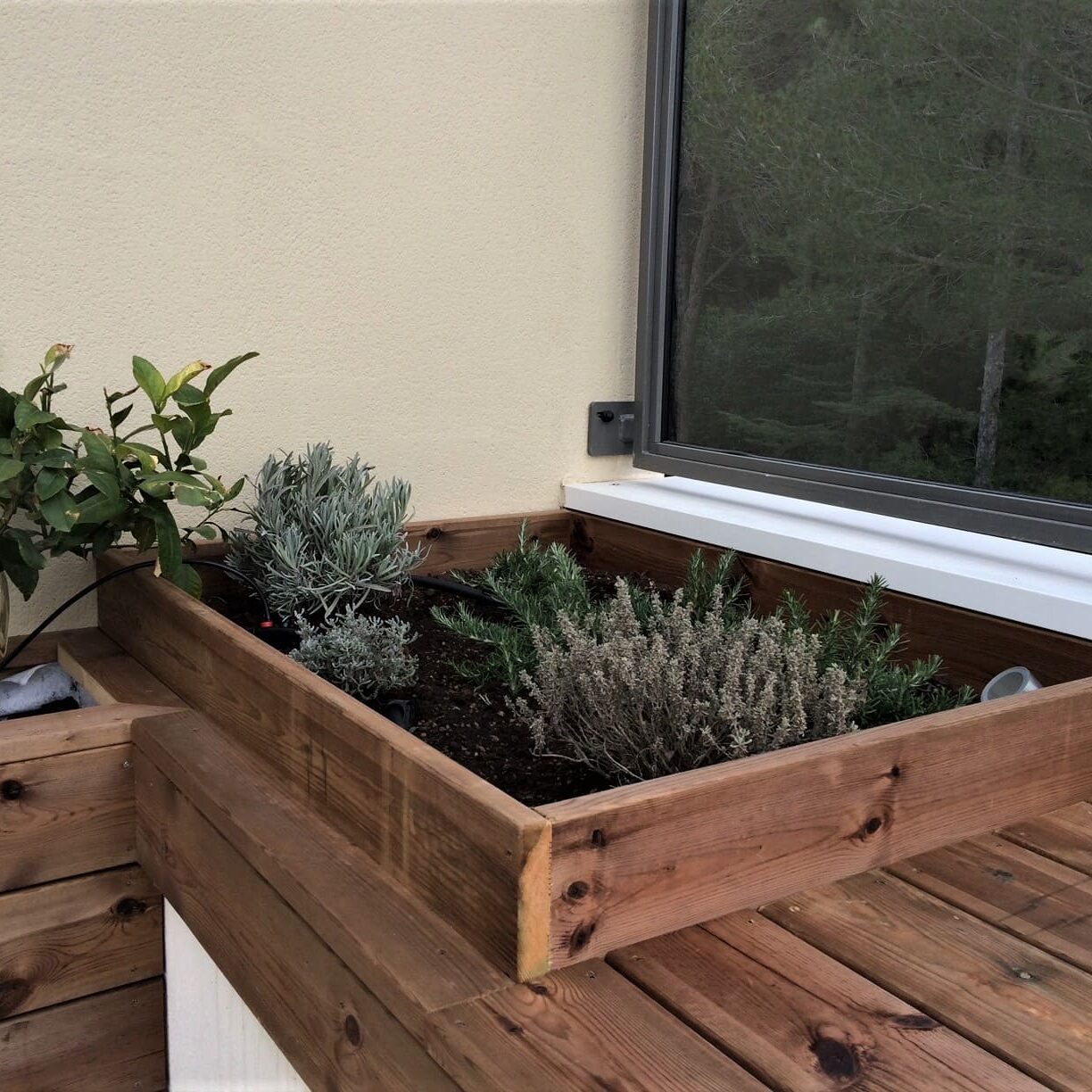 terrasse avec SPA d’un appartement à Saint Cannat