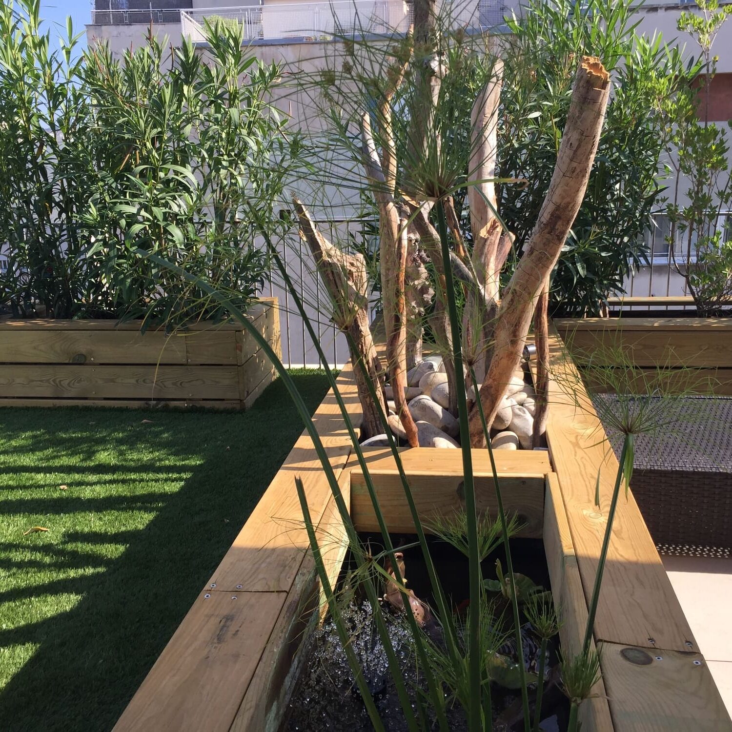 Conception de terrasse en ville d’un appartement à Marseille (Prado)