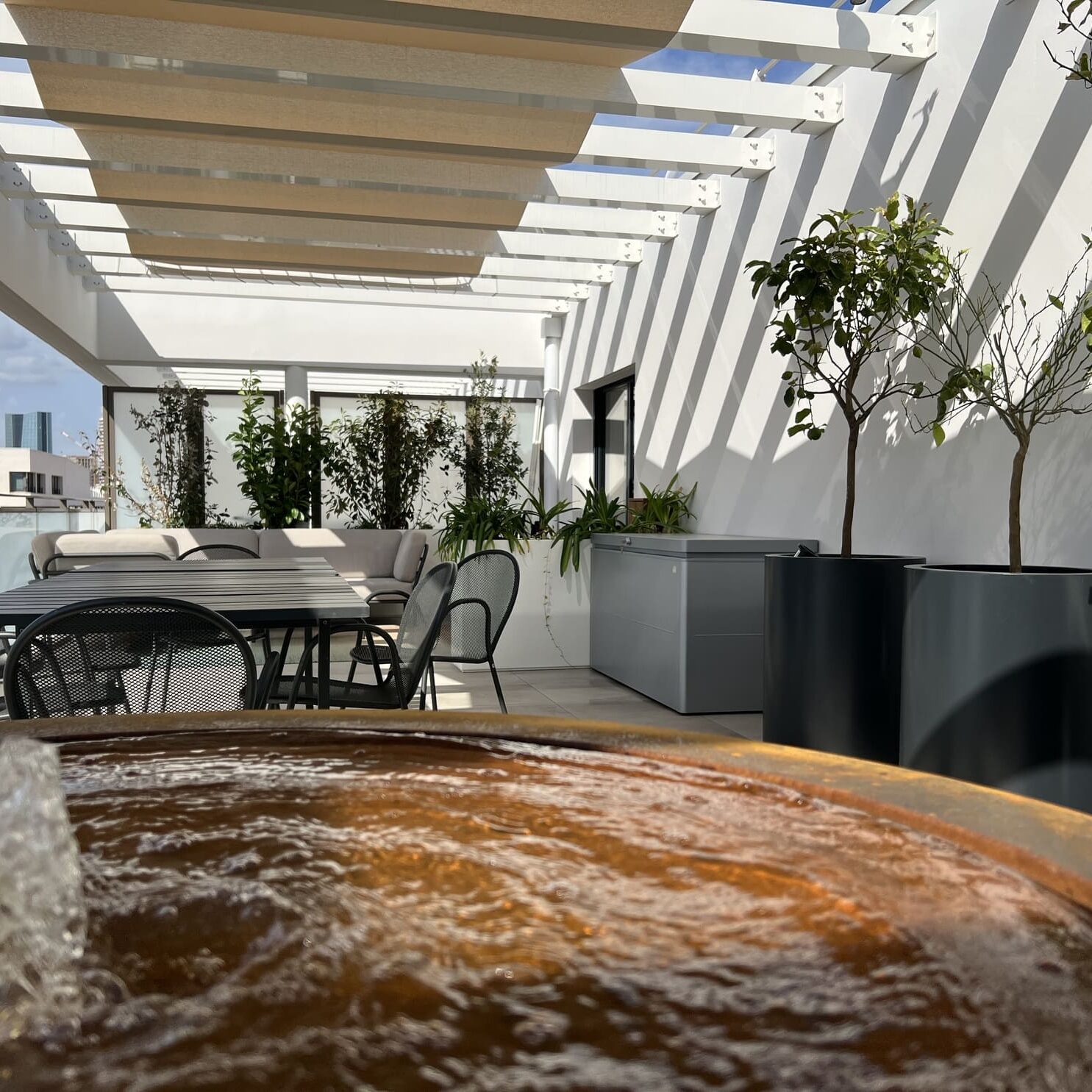 Création terrasse d’un penthouse à Marseille par Bao Garden