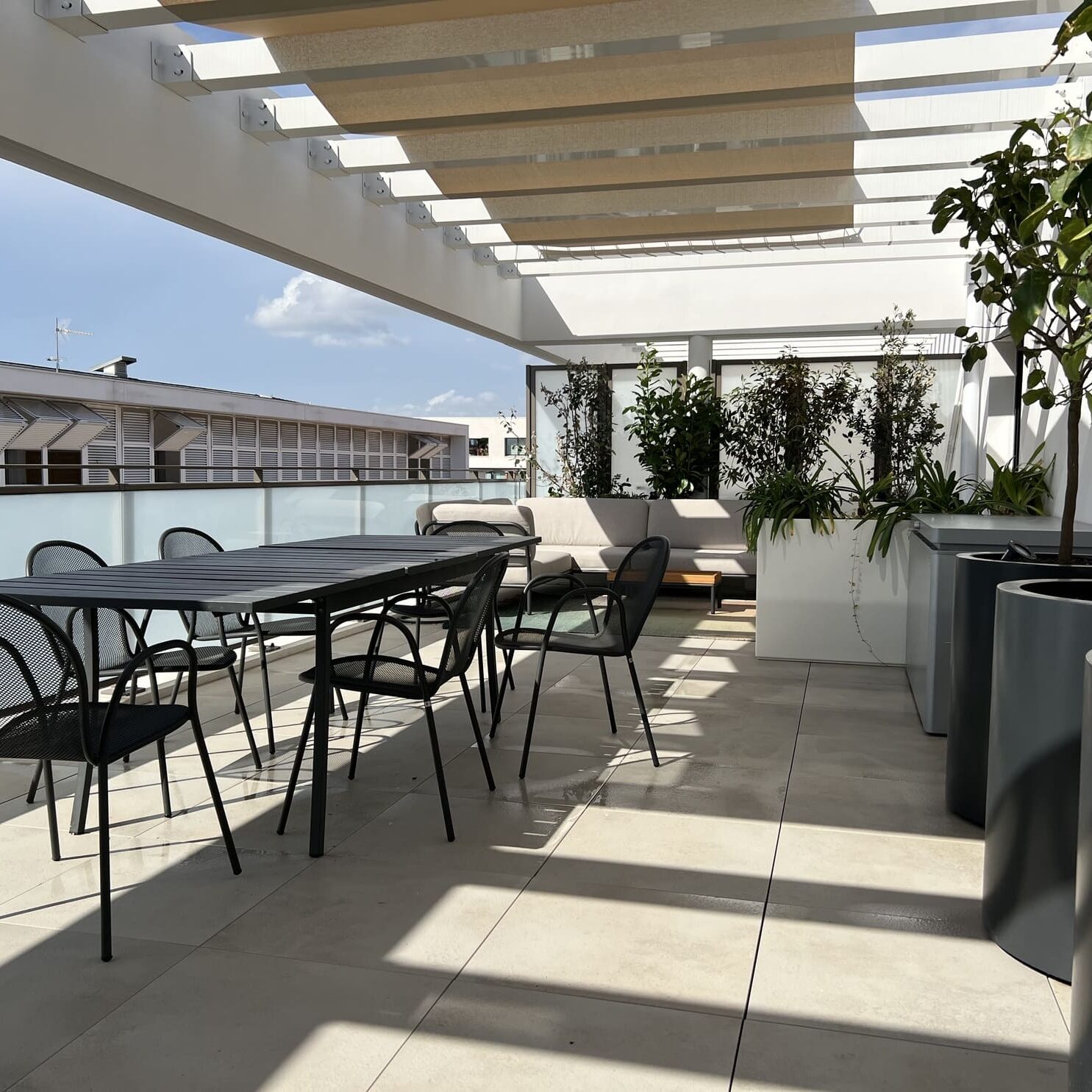 Création terrasse d’un penthouse à Marseille par Bao Garden