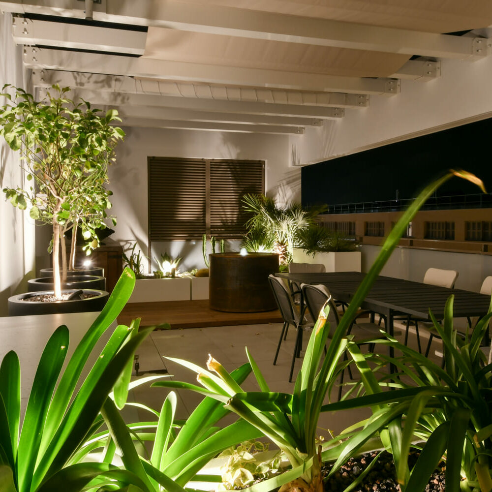 Création terrasse d’un penthouse à Marseille par Bao Garden