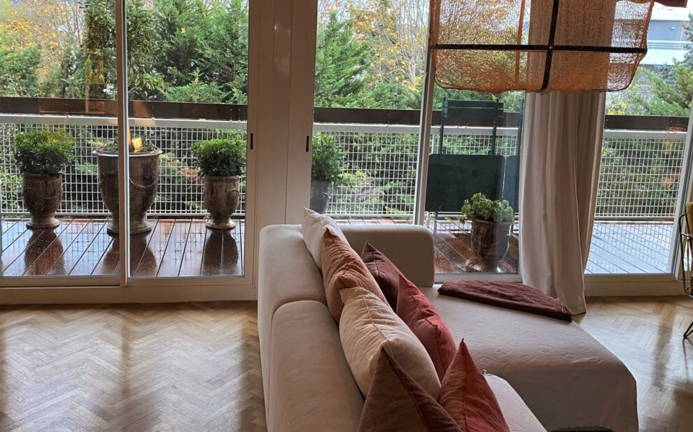 Balcon d’un appartement bourgeois à Marseille Prado en Provence