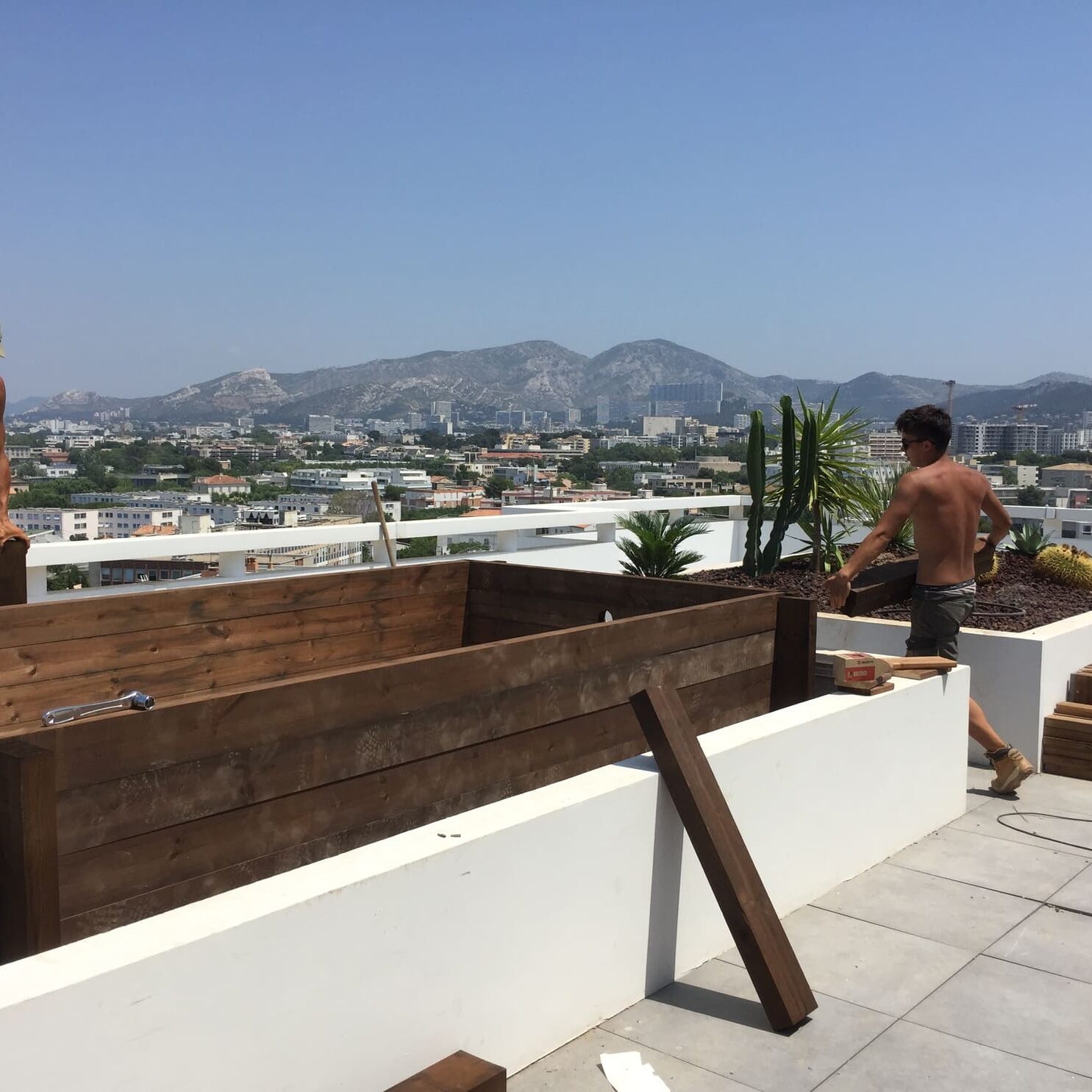 Mini-piscine avec terrasse vue plein ciel à Marseille en Provence