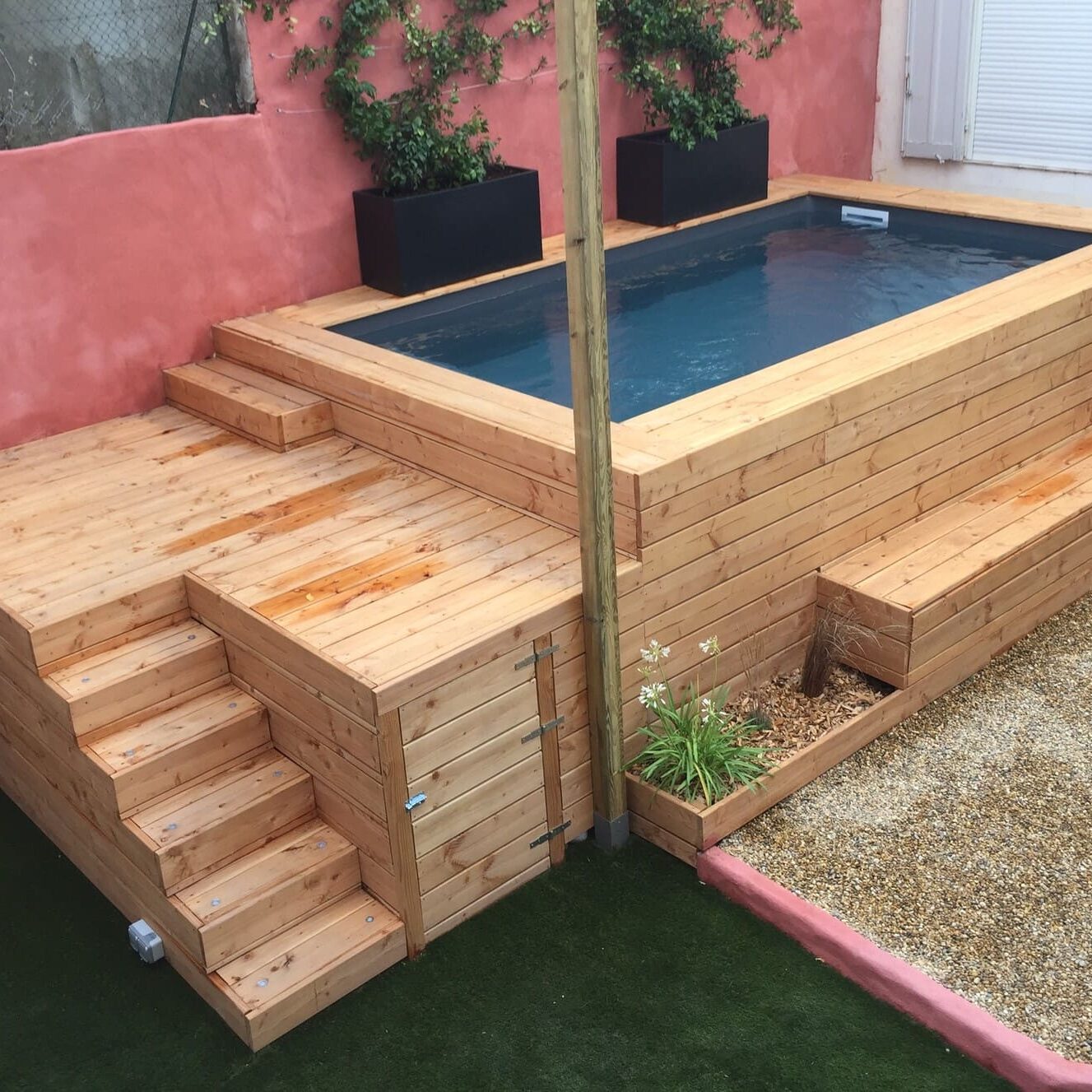 Mini-piscine jardin de ville rue Paradis Marseille