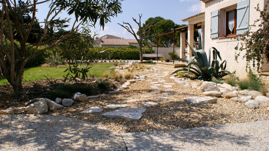 Jardin sec écologique à Barbentane